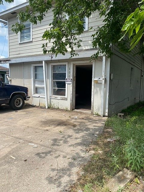 1st image of 106 S 19th St