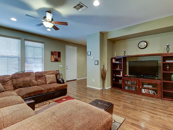 5th image of 15723 Parkhouse Dr Unit 55