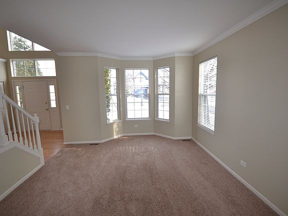2nd image of 546 Charlton Ct