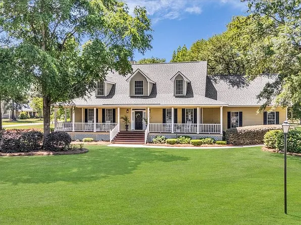 129 Cambridge Dr, Rincon, GA 31326