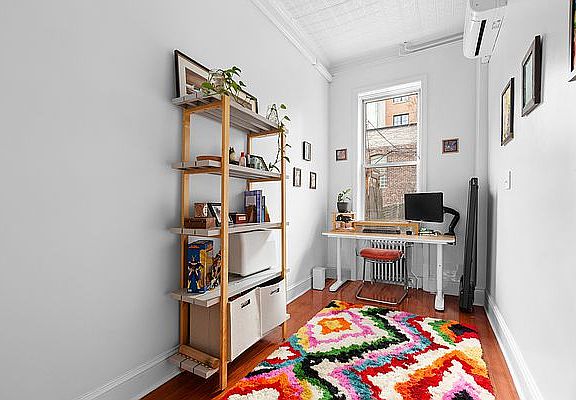 5th image of 174A 8th St APT 1