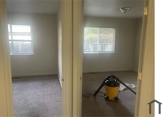 4th image of 7556 Rogers Ln