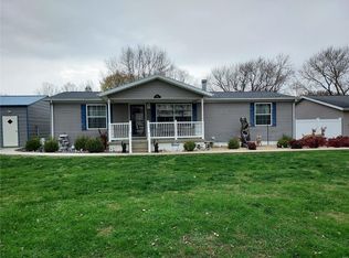 501 N Main St, Sorento, IL 62086