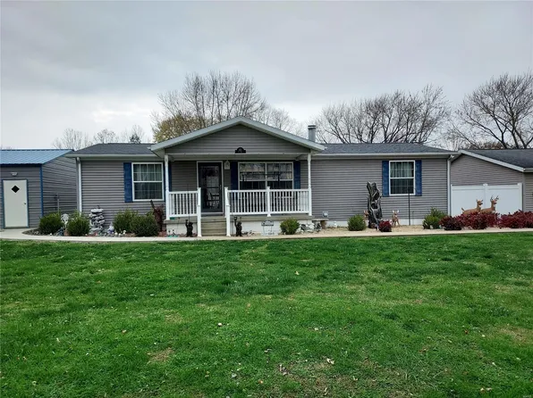 501 N Main St, Sorento, IL 62086