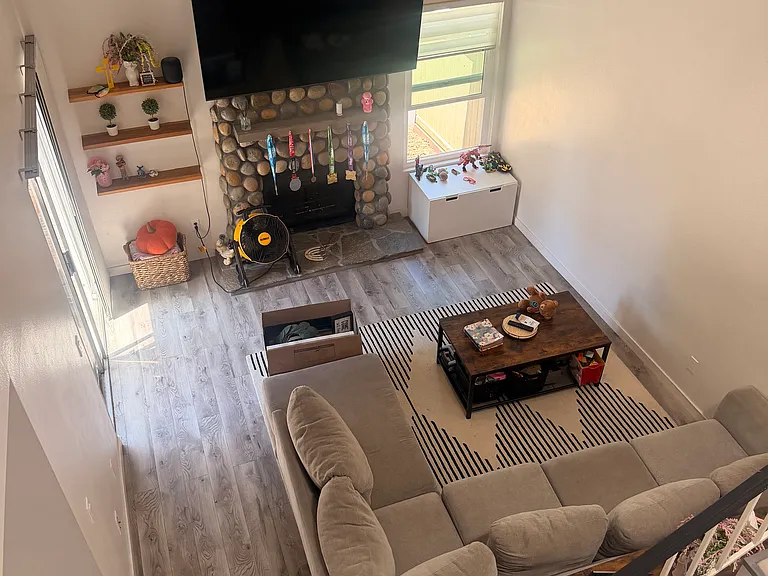 6265 Nantucket Ln #18 — Photo 2