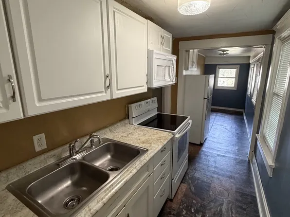 714 W Canedy St #2, Springfield, IL 62704