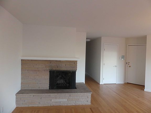 5th image of 3050 Baker St