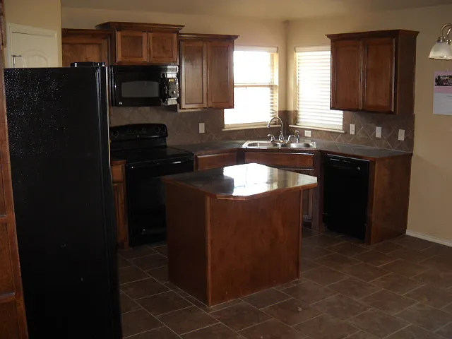 5626 Cinderella Ln — Photo 8