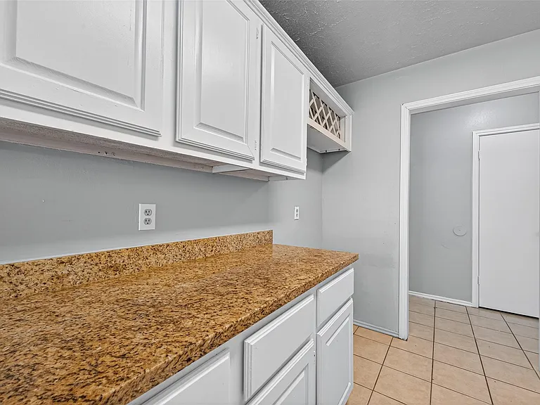 2310 Woodwind Dr — Photo 20