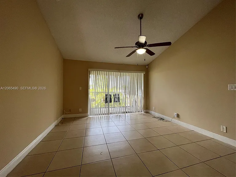 5654 Rock Island Rd #234 — Photo 3
