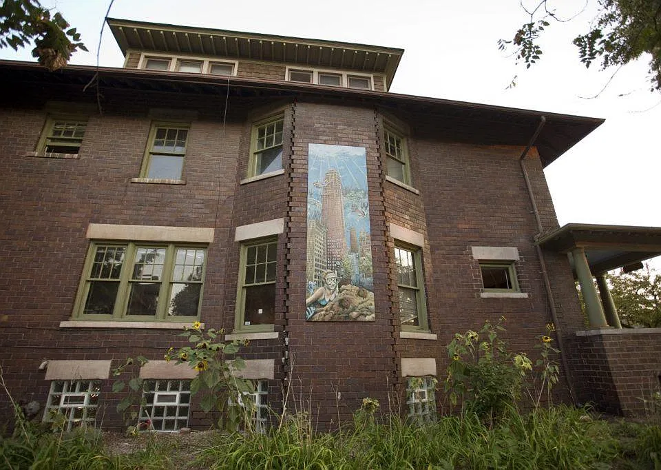 Building Photo