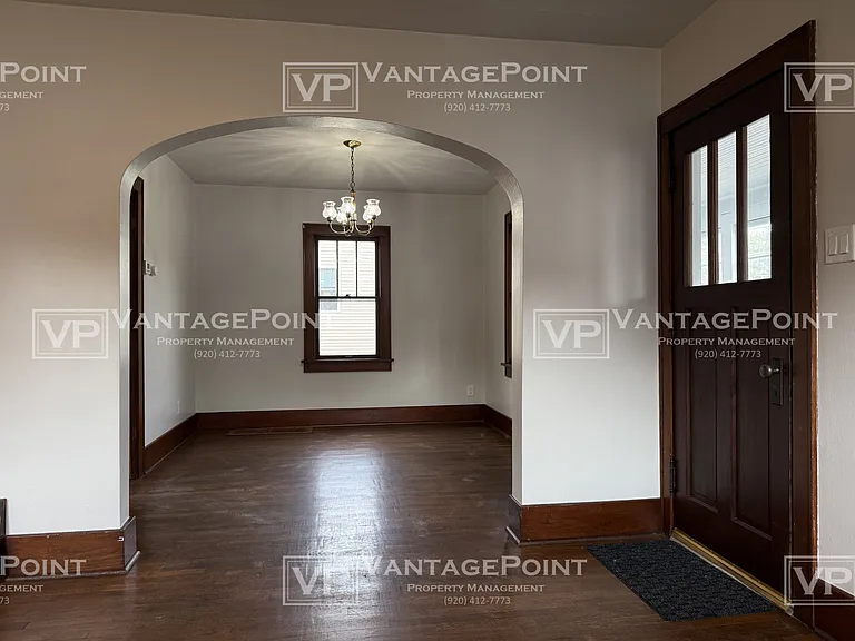 112 Cleveland St — Photo 5