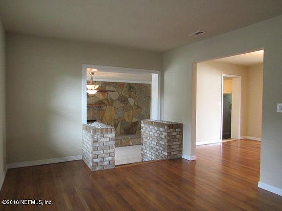 5th image of 4847 Ducheneau Dr