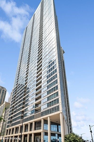 1st image of 600 N Lake Shore Dr APT 3911