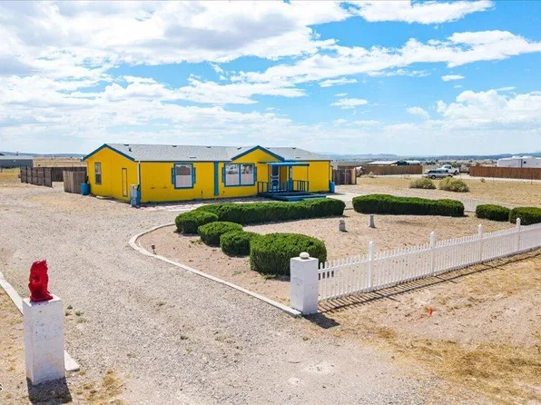 26875 N Kitty Hawk Ln, Paulden, AZ 86334