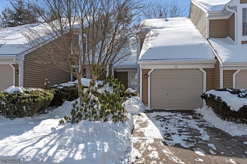 1st image of 22 Stone Run Rd