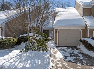 22 Stone Run Rd, Bedminster, NJ 07921