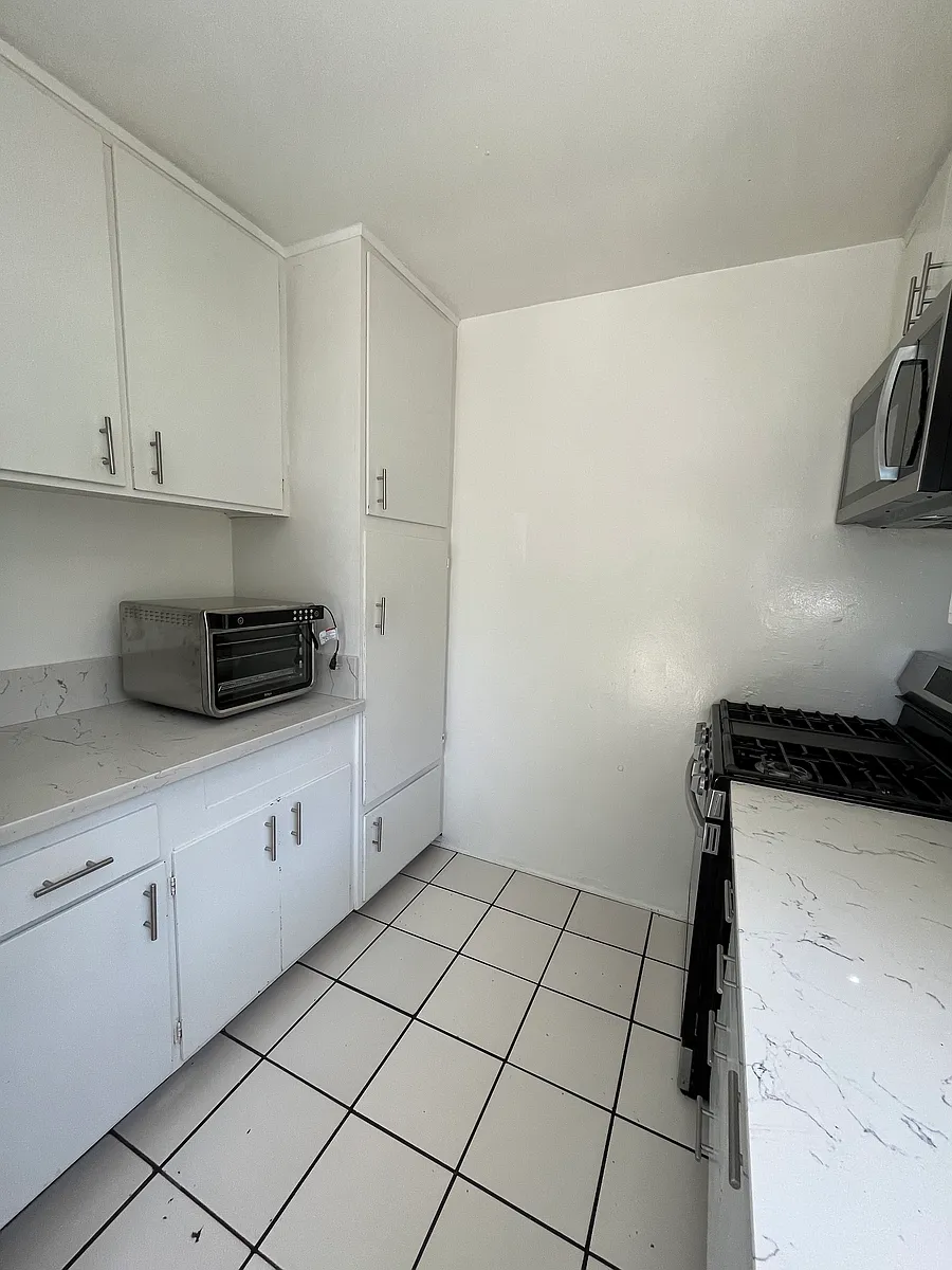 Building Photo - 6773 Estero Rd