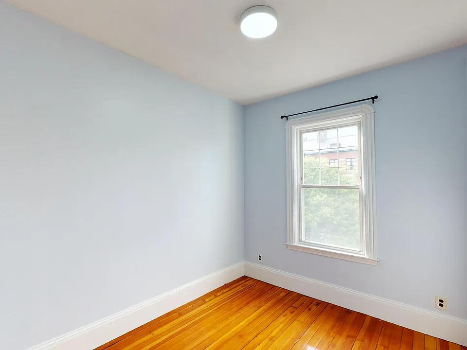 787 Columbia Rd #3B