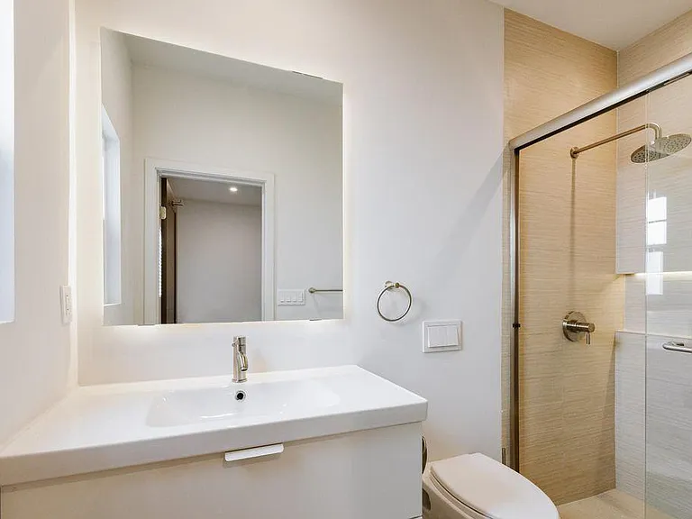 5257 San Vicente Blvd — Photo 11
