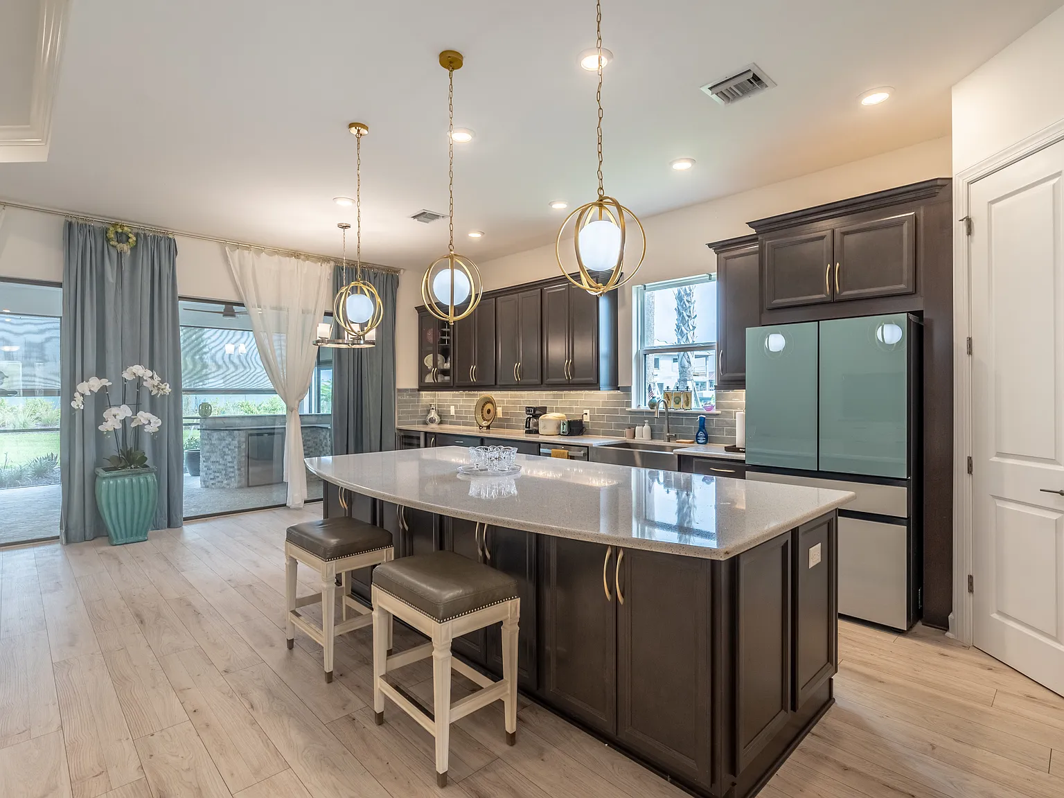 3 bed, 3000 sqft, $5,000 — Photo 4