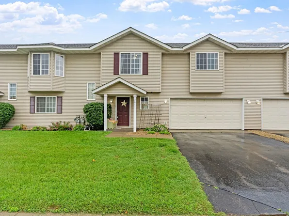 2043 Brittany Ct, Shakopee, MN 55379