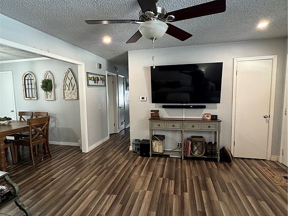 5th image of 2006 S Boulder Ave