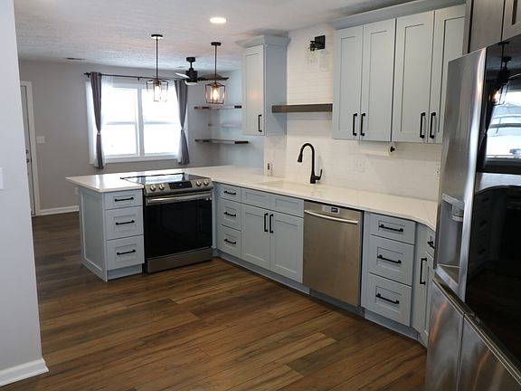 4th image of 1689 Nantucket Dr
