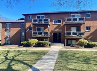 39 Tanager Rd APT 3903, Monroe, NY 10950