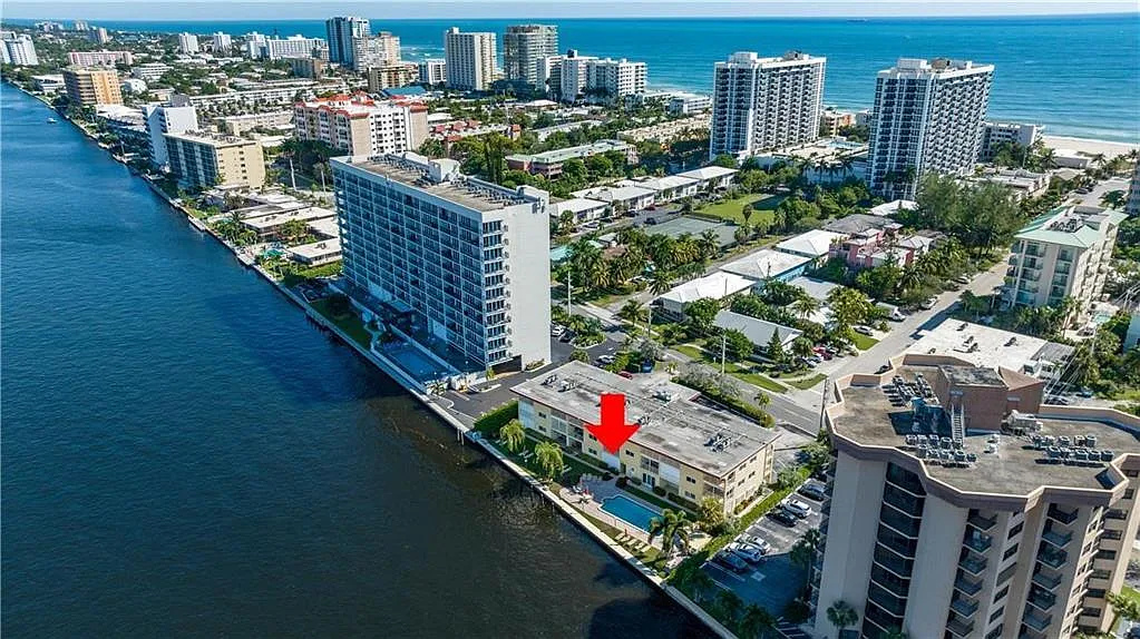 1 bed, 1.0 bath, 700 sqft, $4,000 — Photo 2