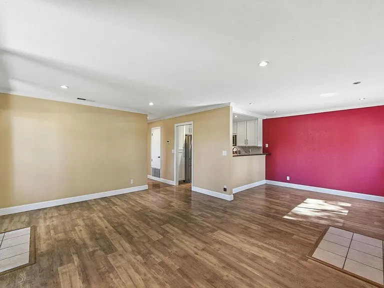 2504 La Terrace Cir — Photo 6