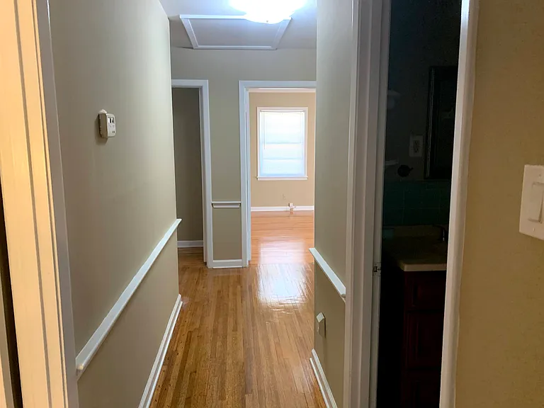 5137 Whitehall Ave — Photo 17