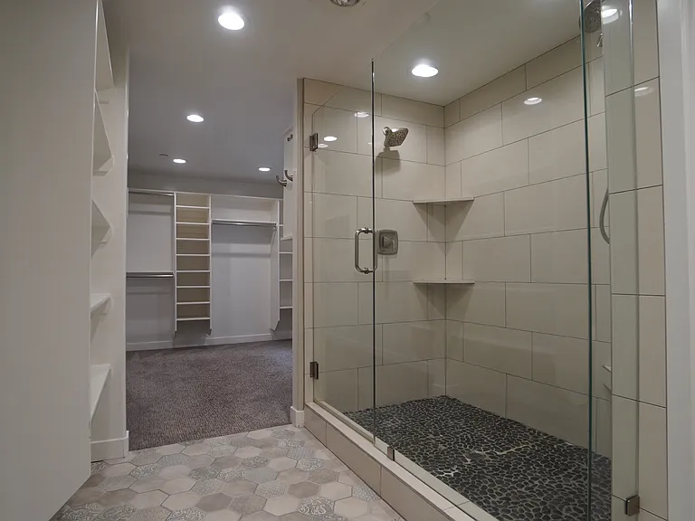 1203 E Roma Dr — Photo 29