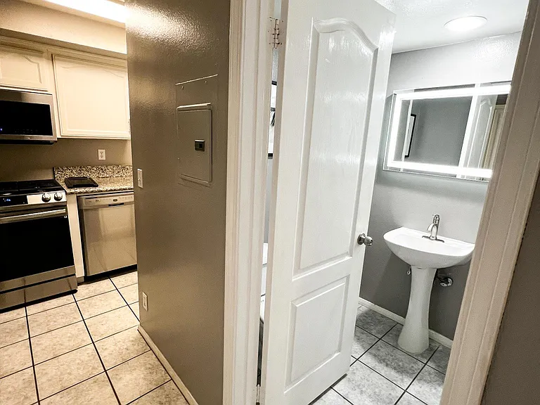 13030 Valleyheart Dr #108 — Photo 17