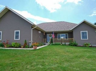 E4925 County Road V, La Valle, WI 53941