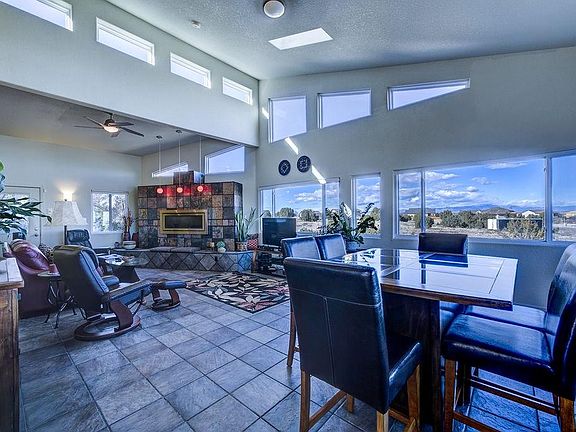 4th image of 379 E Liberty Point Pl