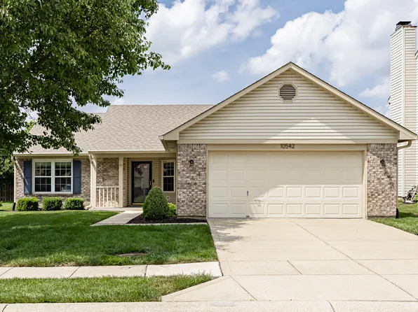 10542 Cedar Dr, Fishers, IN 46037