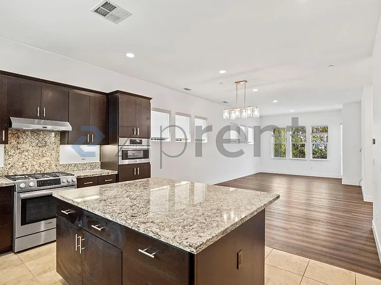 2109 Donnells Ln — Photo 17