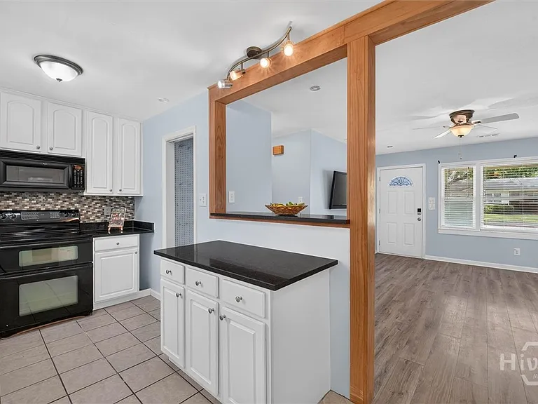 113 Gordon St — Photo 12