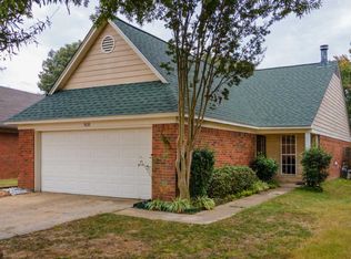 5420 Payton Dr E, Southaven, MS 38671