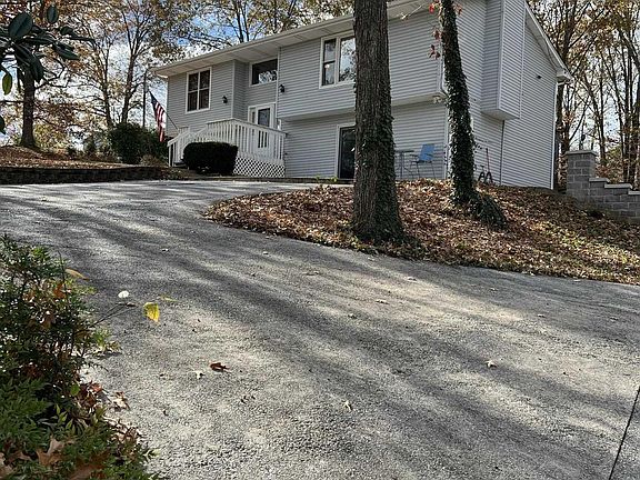2nd image of 200 Bayshore Dr