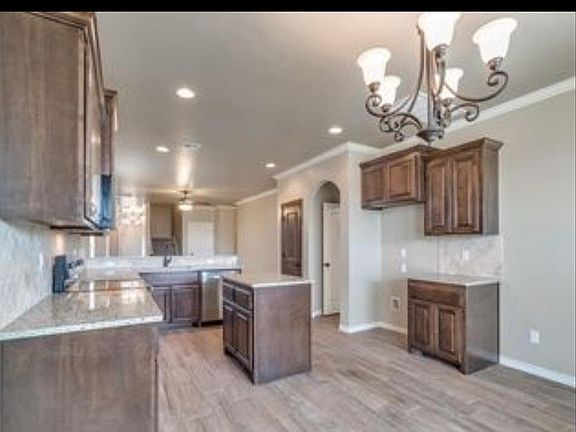 5th image of 8336 NW 137th St