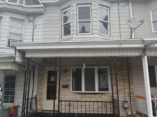 292 N 8th St, Pottsville, PA 17901