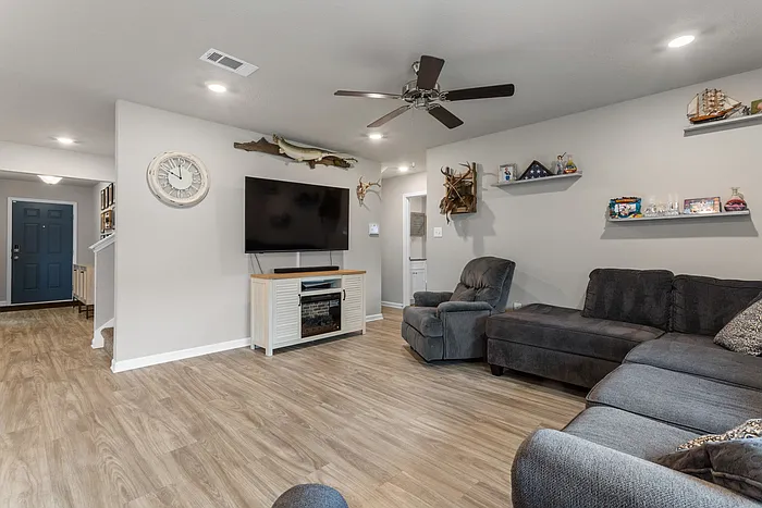 8588 Palmetto Dr — Photo 7