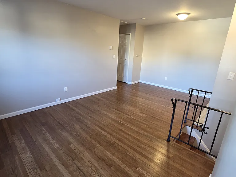 274 Park St #7 — Photo 6