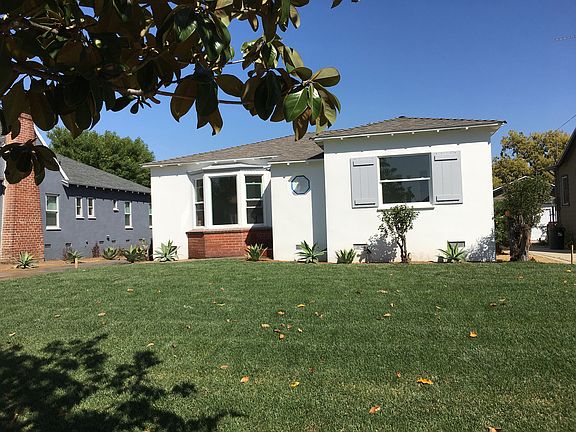 3rd image of 1424 S Sierra Vista Ave