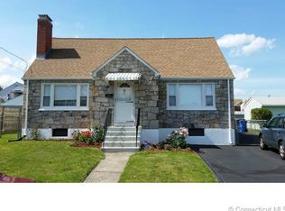 198 Hanmer St, Hartford, CT 06114