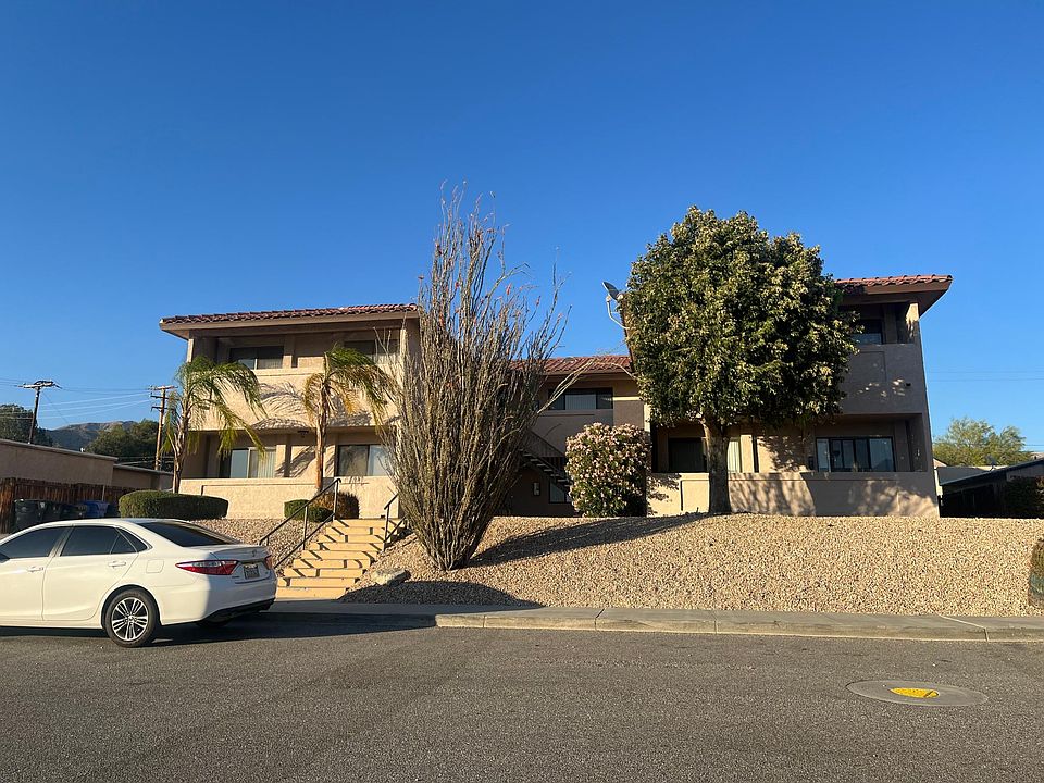 1st image of 66760 Crescent Dr