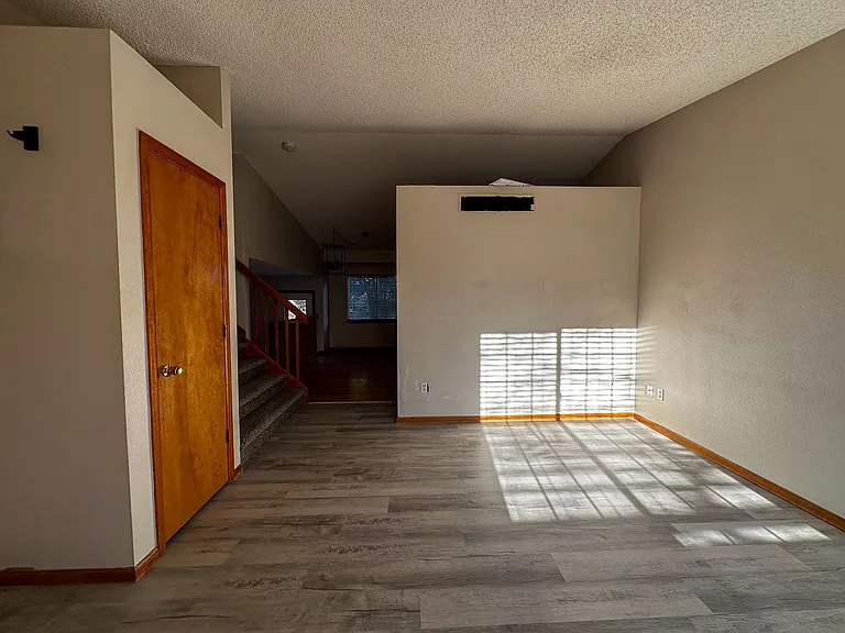 10880 Acadia Pl — Photo 7