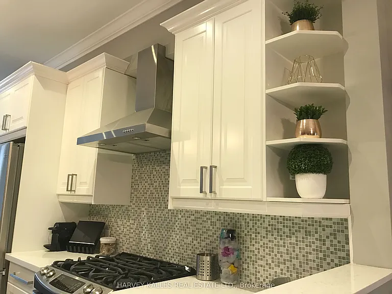 47 Northcote Ave #2 — Photo 3